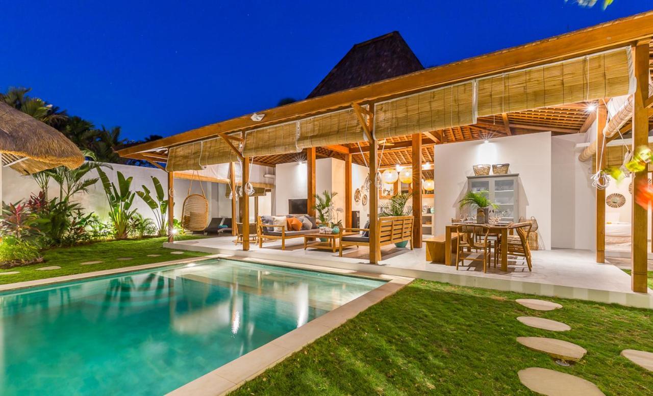 Villa KIU Seminyak Esterno foto
