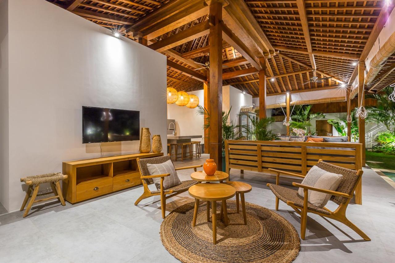 Villa KIU Seminyak Esterno foto