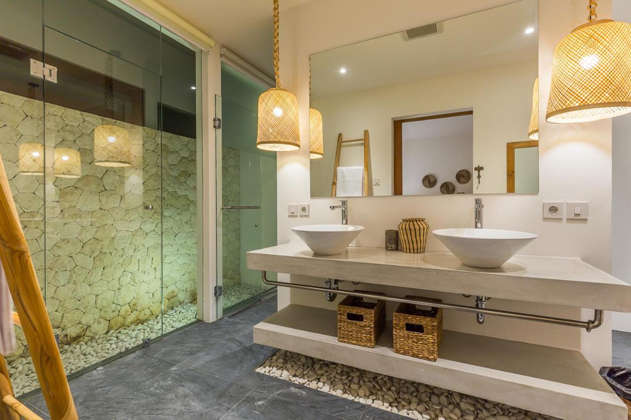 Villa KIU Seminyak Esterno foto